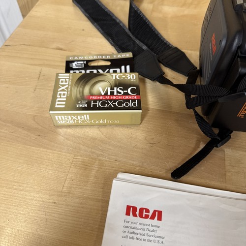 RCA Camcorder Vintage Model CC180 With Bag. Working Condition - Picture 9 of 13