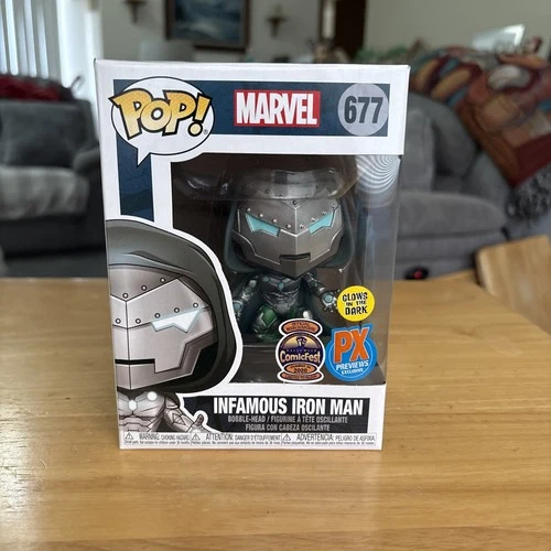 Funko Pop! Vinyl: Marvel - Infamous Iron Man (GITD) #677 Diamond W/PROTECTOR