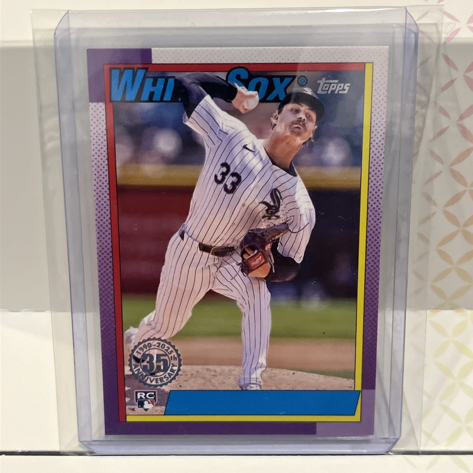 2025 Topps Series 1 1990 T90-8 NO NAME ON FRONT Variation ROOKIE Drew Thorpe /35