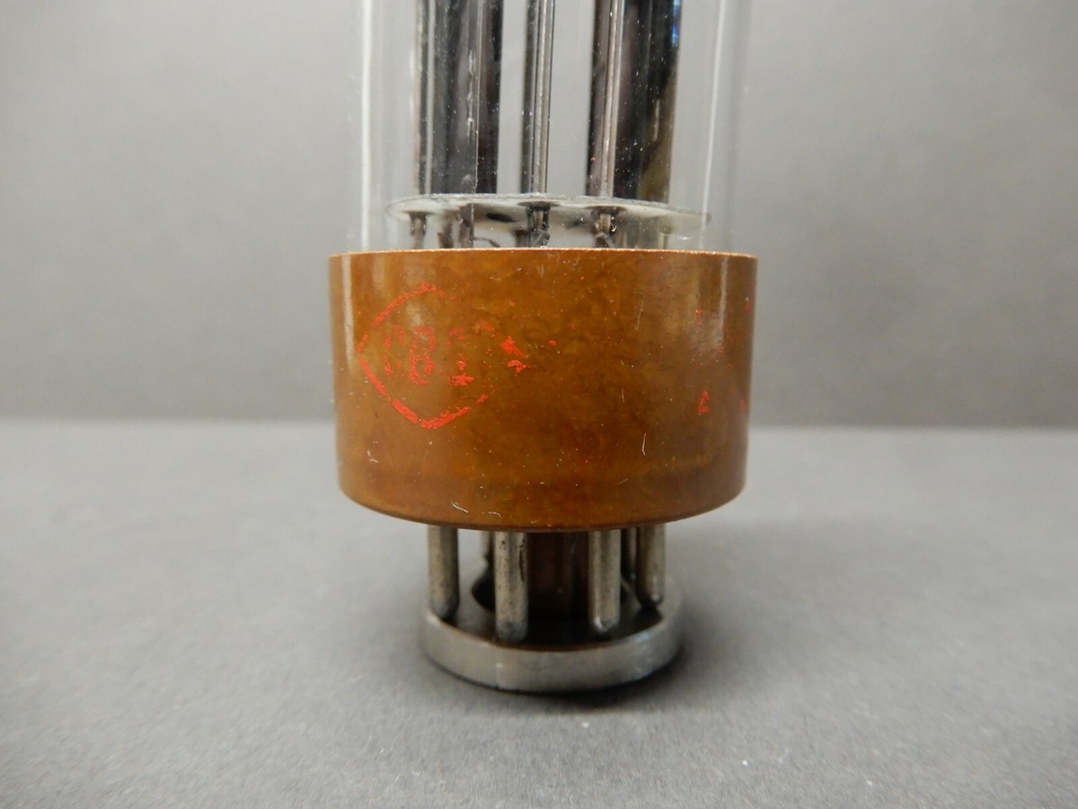CBS JAN CHY 5692 Brown Base Vacuum Tube Amplitrex Tested 84 CBS JAN CHY 5692 Brown Base Vacuum Tube Amplitrex Tested 84