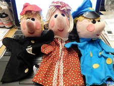 Lot RARE Mary Meyer Vtg People Plush Felt Puppets Policeman Lady Mom Man Dad HTF