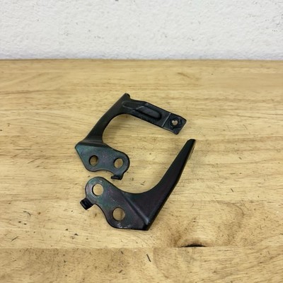 2006 Yamaha Raptor 350 OEM Rear Fender Stay Bracket Mount (04-13) #100