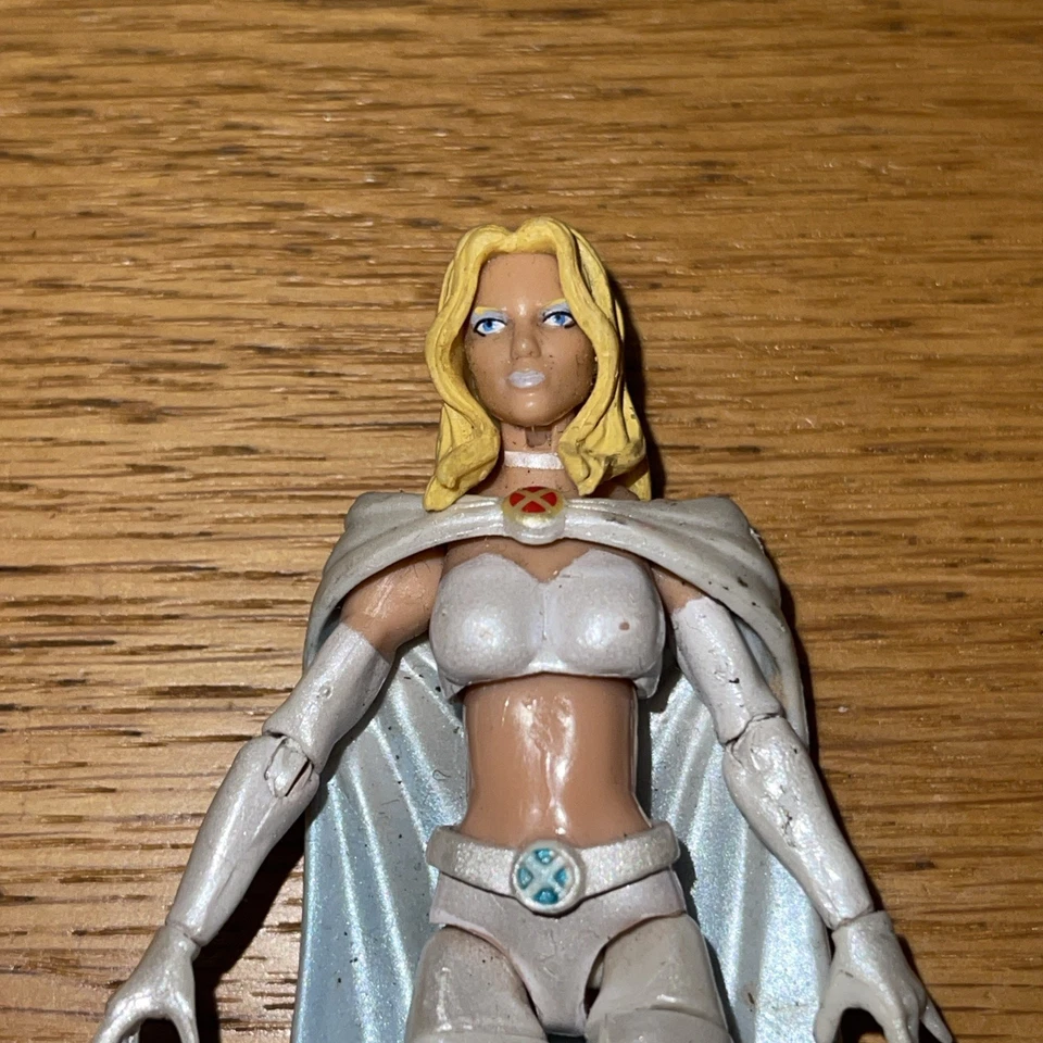 Emma Frost 3.75” Marvel Universe/Infinite Action Figure - Image 2 of 4