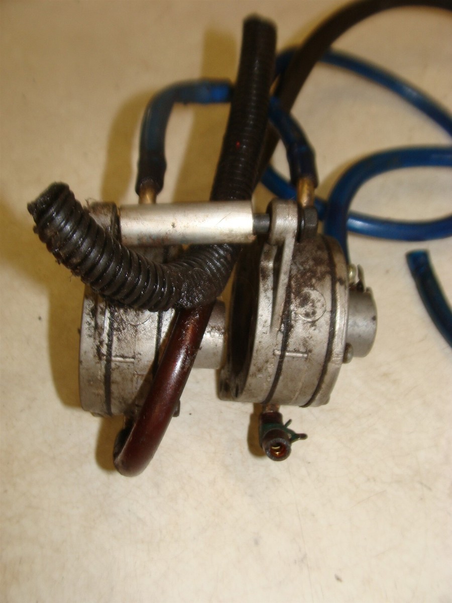 1994 Ski-Doo Formula Z 583 twin dual MIKUNI oem fuel pumps