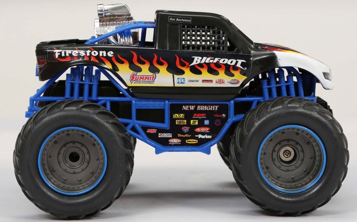 Monster Truck Bigfoot 1/24 Eléctrico RC 2,4GHz RTR - Dominator