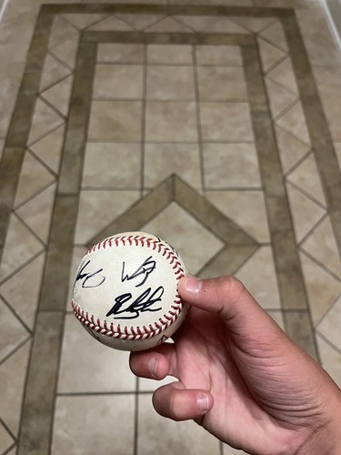 Signed St Louis Cardinals Prospects Ball (Victor Scott, Andre Pallante , +more!) - Picture 2 of 4