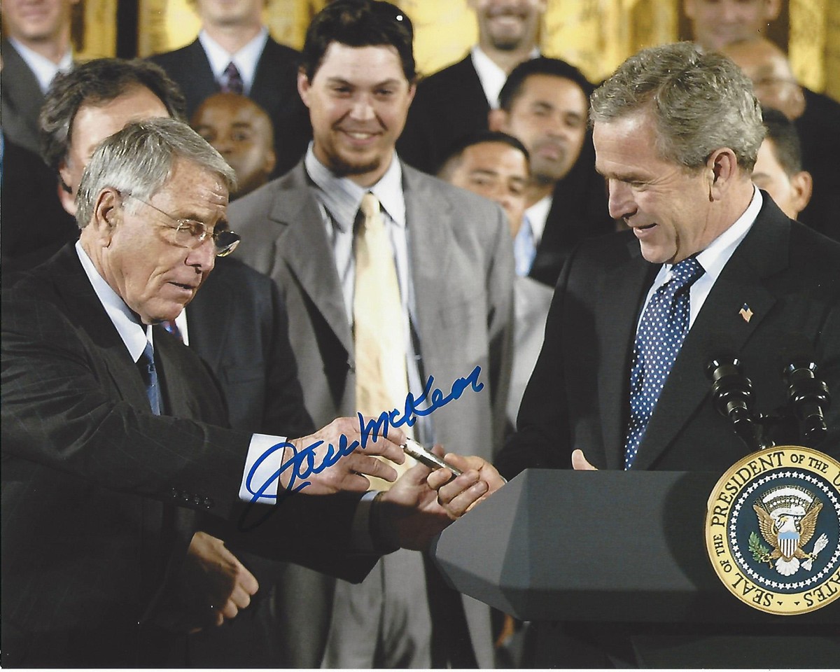 FLORIDA MARLINS MANAGER JACK MCKEON SIGNED AUTHENTIC 8X10 PHOTO C