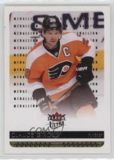 2014-15 Fleer Ultra Gold Medallion Claude Giroux #136 0i73