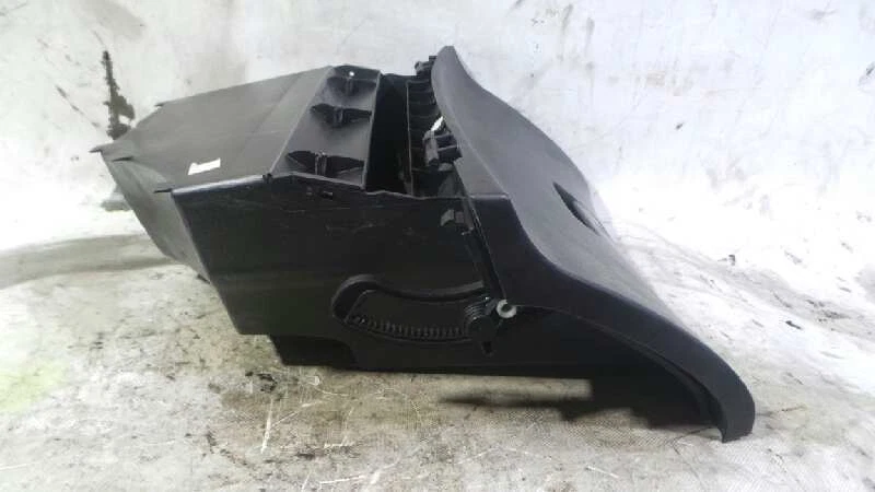 1396550 GLOVE BOX FOR PEUGEOT 307 (S1) XR 2001 - Image 4 of 4