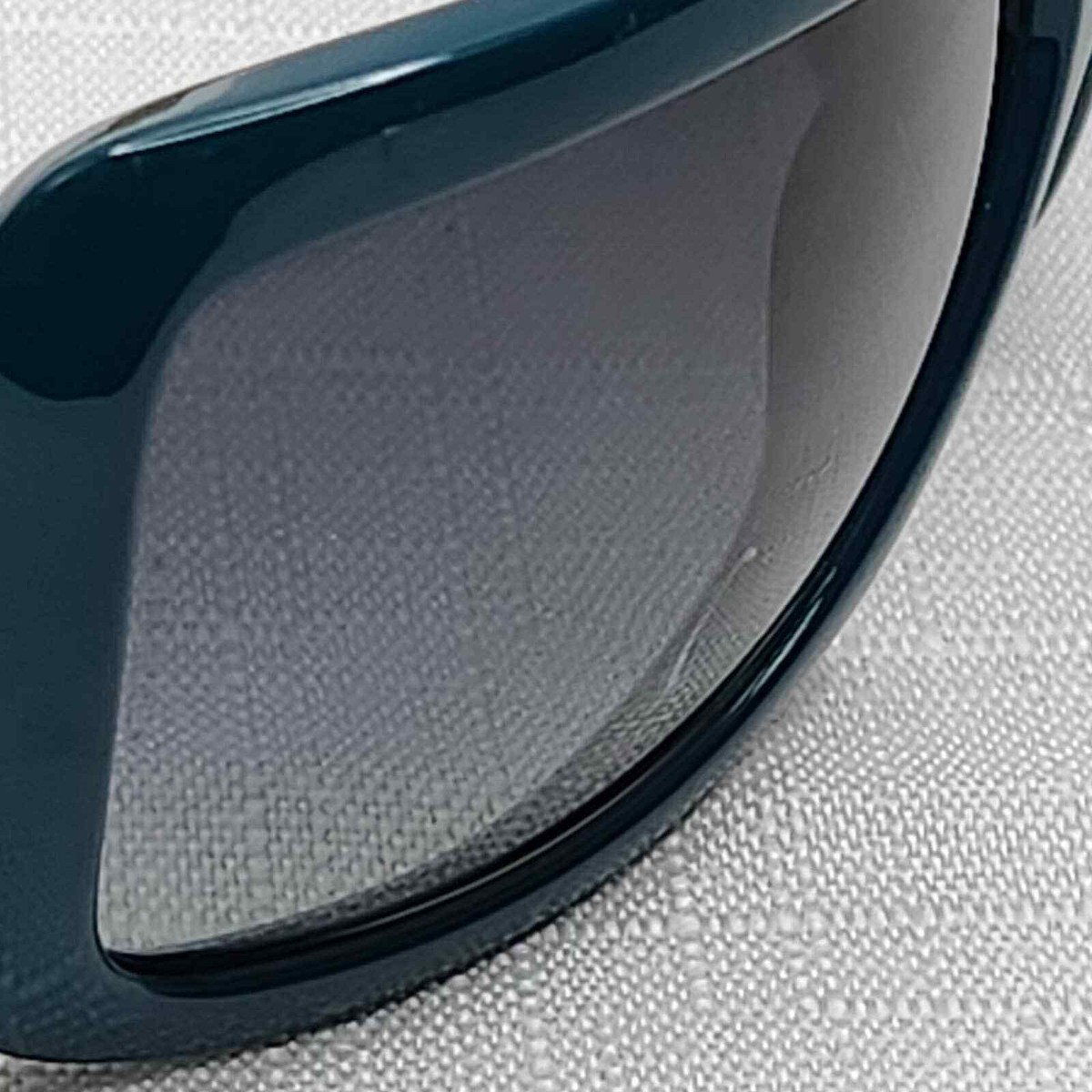Dolce & Gabbana Turquois Crystal Sunglasses DG 6042-B 810/8G w Case Box Plastic Amazon.com: Dolce & Gabbana DG2242-13348G Sunglasses Black  main image 3