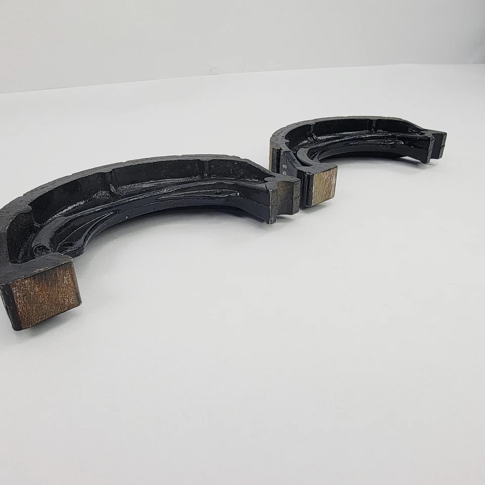 Zapatas de freno traseras Yamaha YZ250 YZ400 TT500 XT500 Vesrah TSK-101FE vintage nuevas Foto 4 de 4