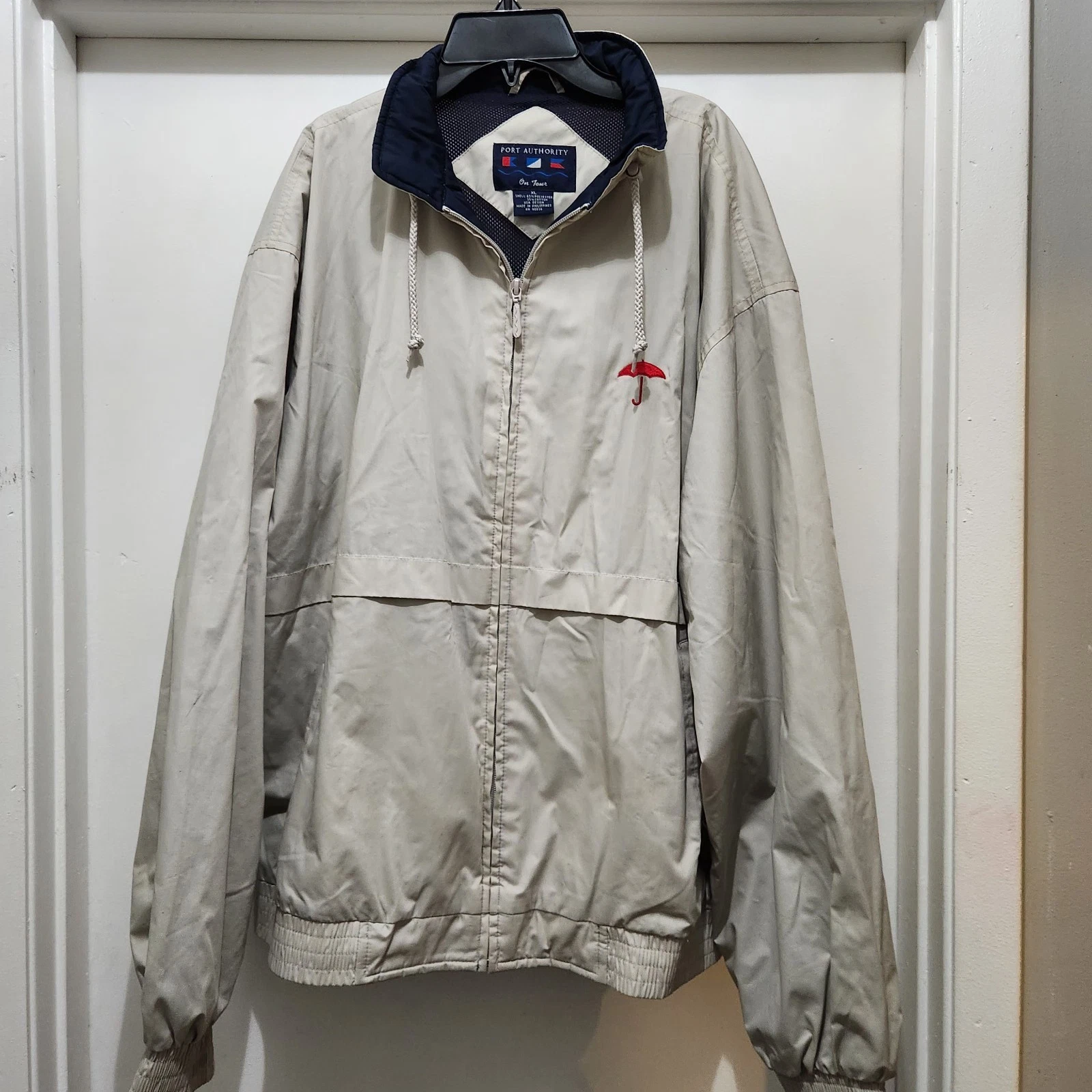 Port Authority On Tour Medium Beige Poly/Cotton Rain Jacket Travelers UmbrellaXL