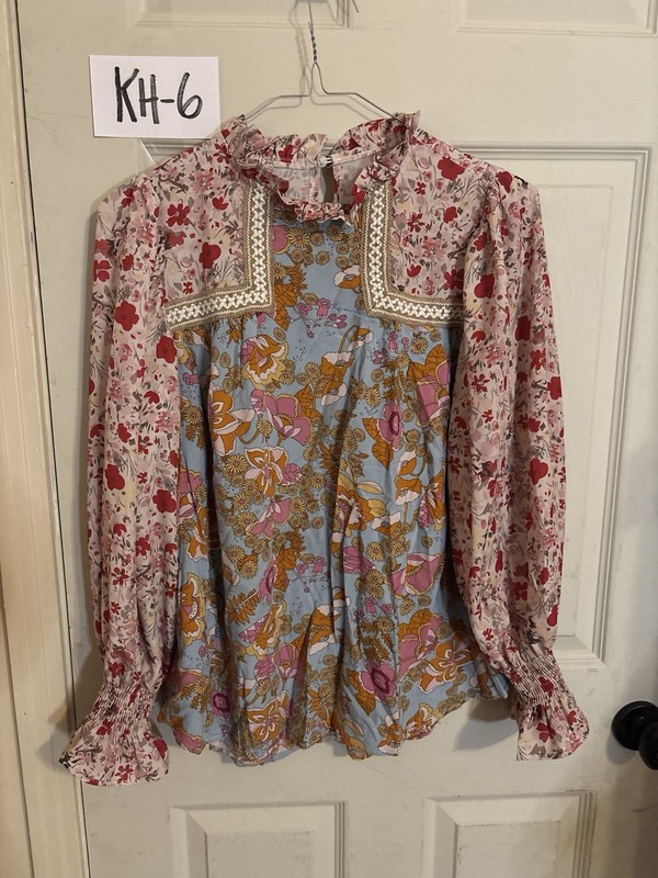 Women’s Multicolor Floral Viscose Lace Trim Ruffle Pullover Blouse Size M