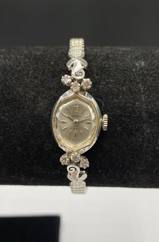 Vintage Women's Gruen 13k, 14k, Diamonds 14mm Manual Wind Analog Watch 12.1g