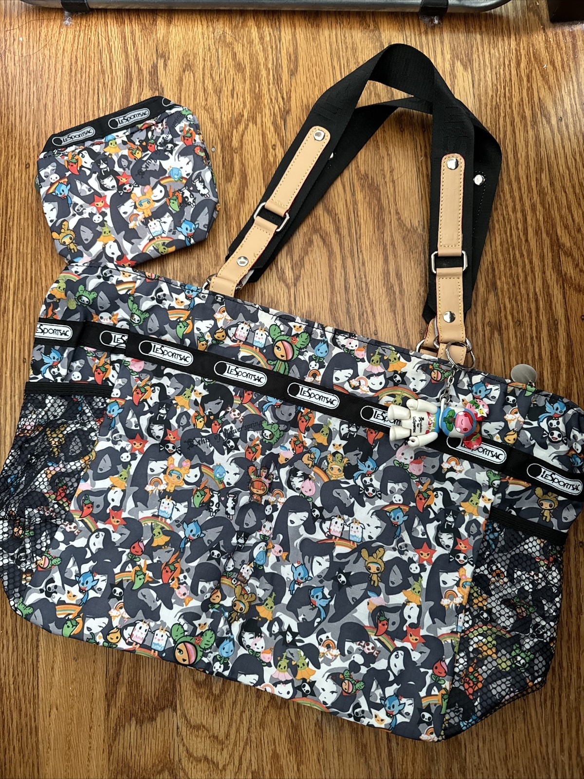 Bear Charm Tote Bag Set with Matching Makeup Pouch Limited Edition-image