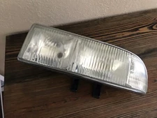 1998-2005 Chevrolet Blazer OEM Single Left Head Light Lamp Part Number 1652314B