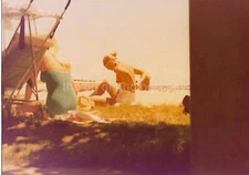 FOUND FAMILY PHOTO Vintage ORIGINAL PHOTOGRAPHY Vernacular 42 44 O