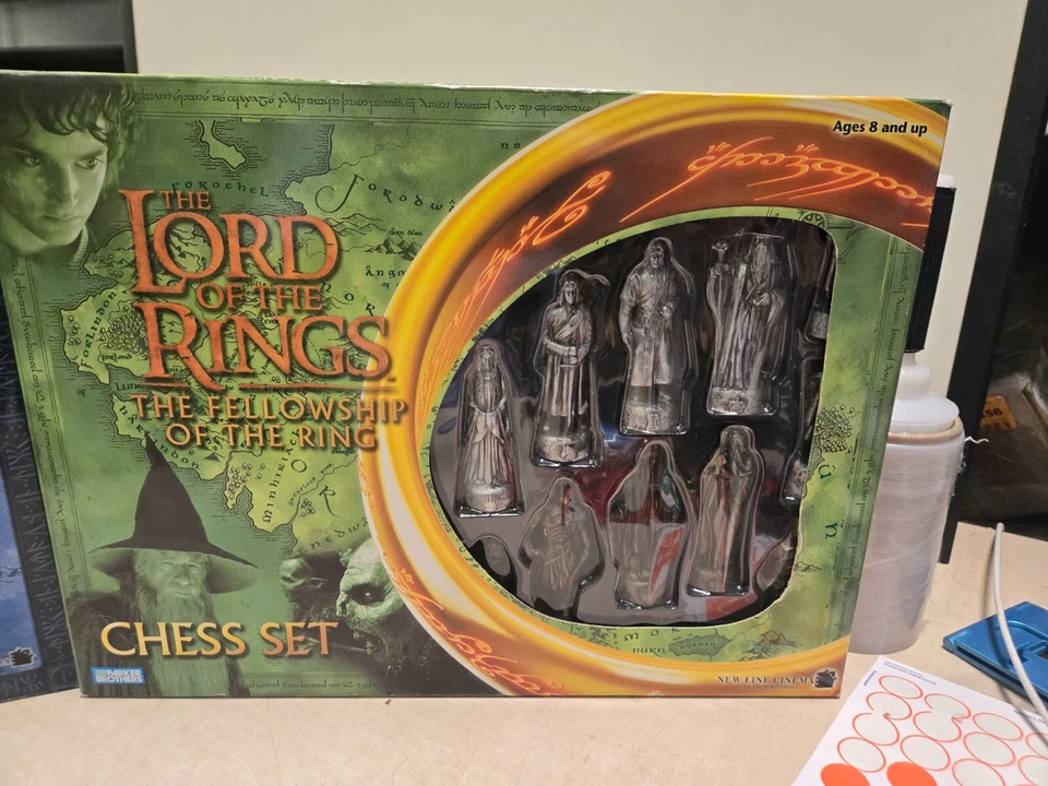 Лот из 2 винтажных запечатанных шахматных наборов Lord of the Rings Parker Bros Fellowship - Изображение 3 из 4