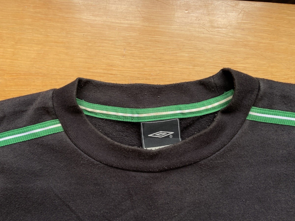 CELTIC 2004 FOOTBALL SOCCER SWEATSHIRT UMBRO sz M MEN BLACK