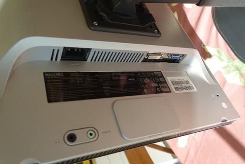 Ecran Philips BRILLIANCE 170PS orientable 90 degrés - Photo 10/12