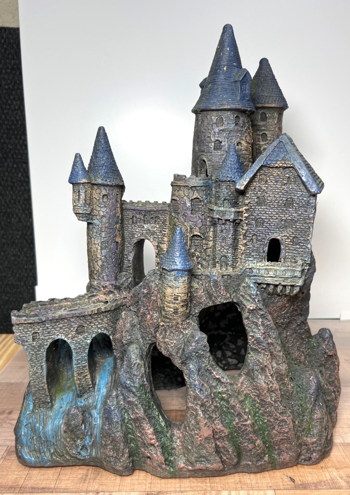 Picture 4 of 6
