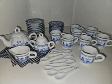 Vintage Ceramic Blue Willow Tea/Dinner Child  s set 36 Pc. 1950's - Nice 