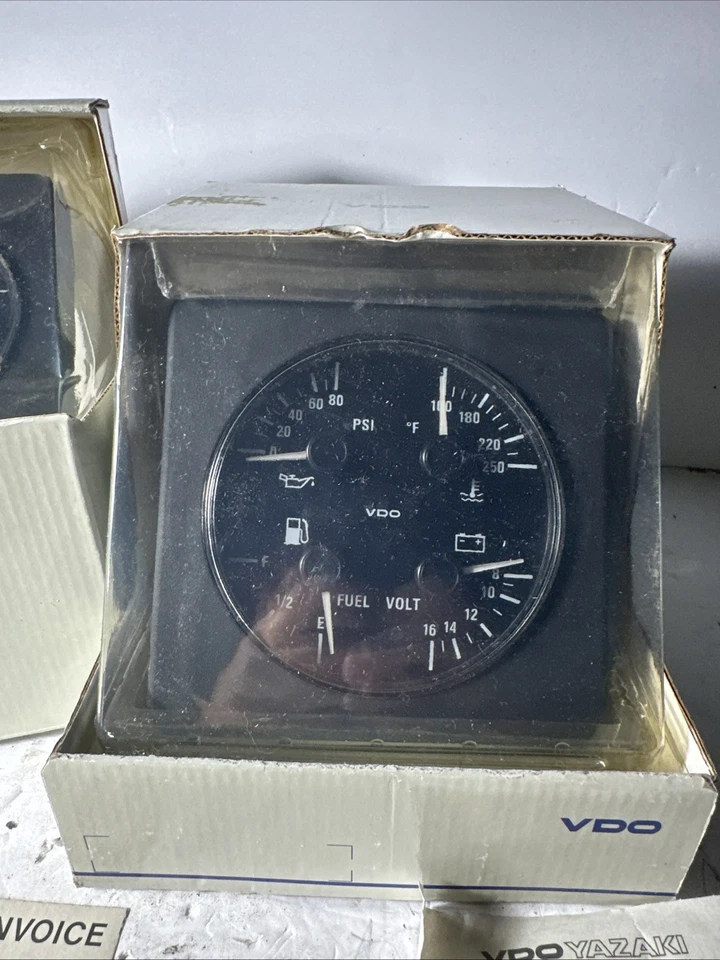 Lot 2 VDO  4 IN 1 Gauge Cluster (3) - Image 4 of 4