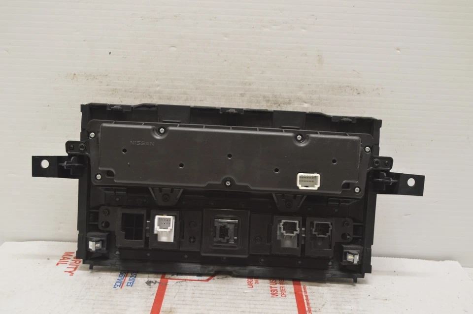 2016-2024 Nissan Titan Climate Control Unit Heater Ac Temperature Hvac CI71#020 - Image 2 of 3