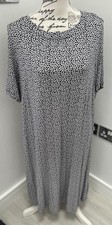 Ladies Marks & Spencer Navy Floral Size 20 Viscose Dress
