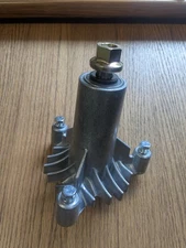 Generac Power Spindle  #151701 with hardware.