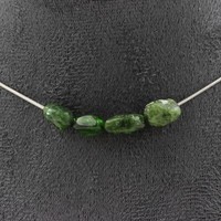 Steine Und MinéRaux. Halskette 4 Perlen Diopsid Du Brasilien Kette Stahl Nirosta