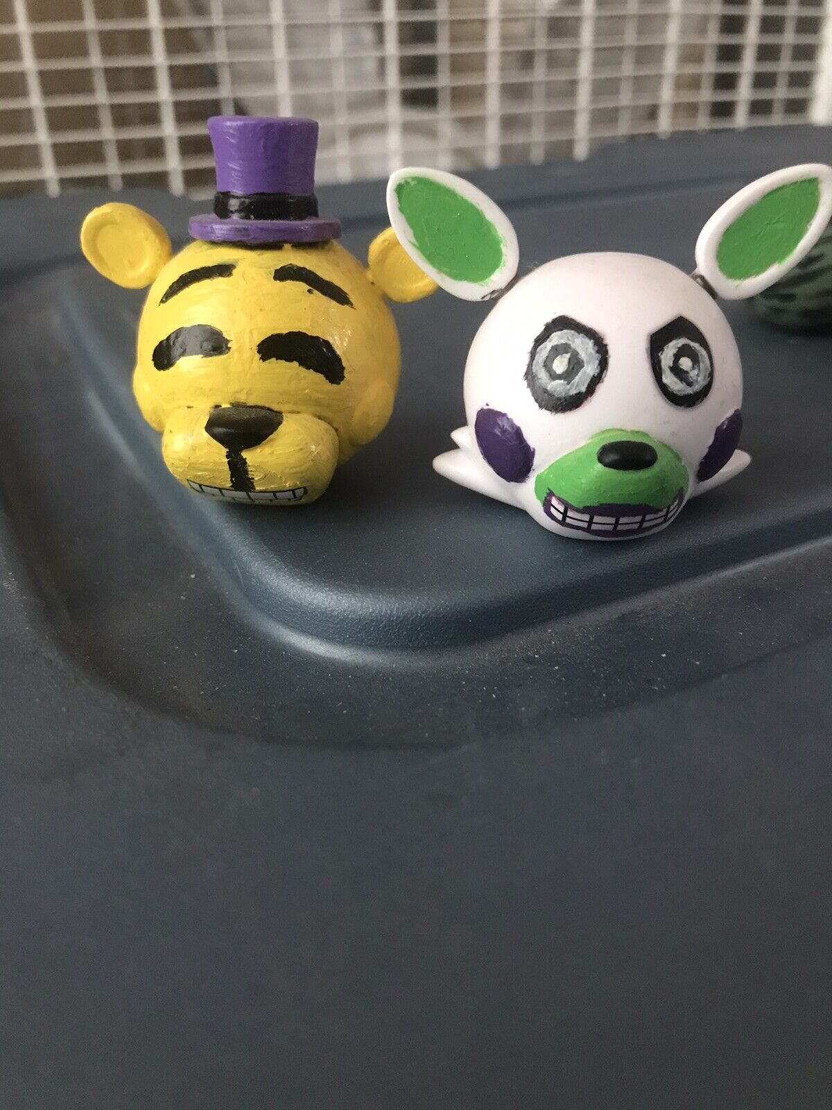 Picture 2 of 4