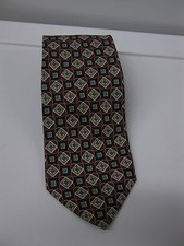Brooks Brothers All Silk Red Gold Pattern Neck Tie Made in USA