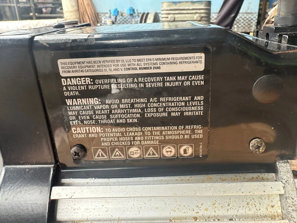 CPS REFRIGERANT RECOVERY SYSTEM MODEL TR21 - Image 4 of 4