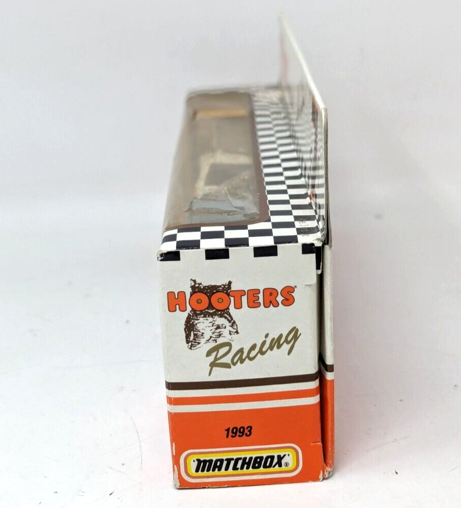 Matchbox 1993 super stars team convoy Hooters restaurants