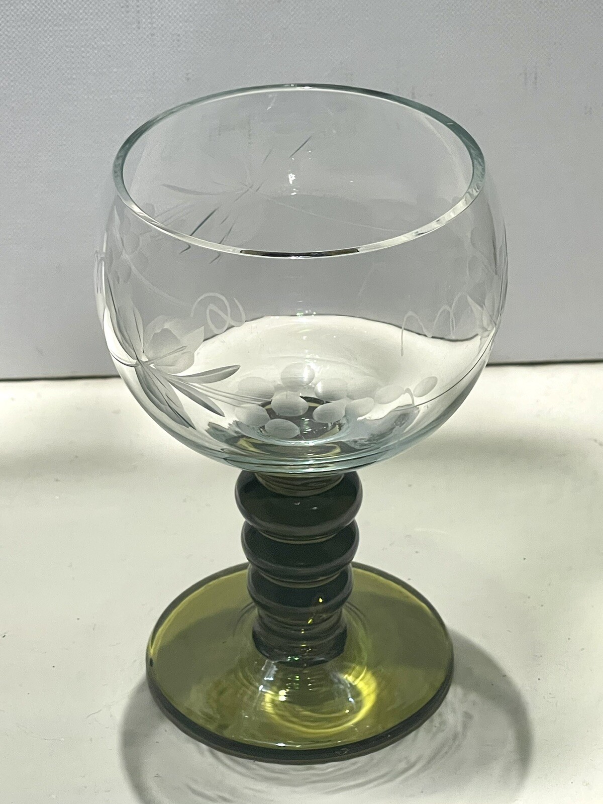 Vintage Roemer Green Bubble Stem Etched Wine Cordial Glasses. Set Of 4