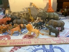 Lot of 17, vintage and other plastic animals, most are solid.