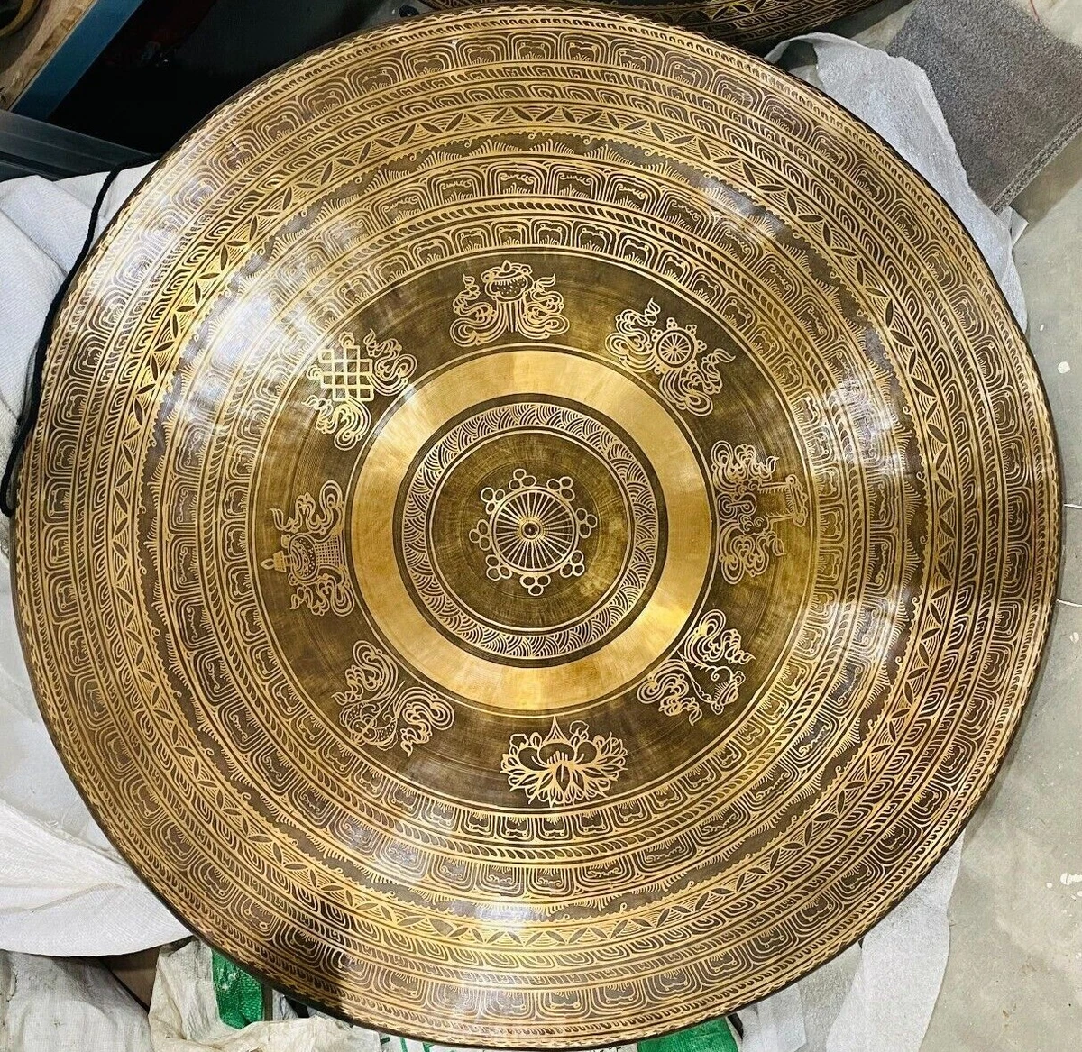 A on sale large gong