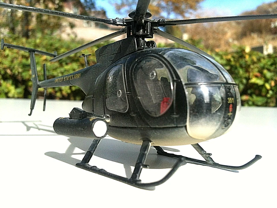 Corgi Tactical Strike McDonnell Douglas AH6J Little Bird Helicopter US Army 1:64 - Image 4 of 4