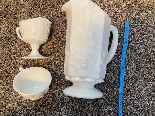 Vintage White Milk Glass Grape 10 Inch Pitcher Very Thick With 2 Cups W-stamp