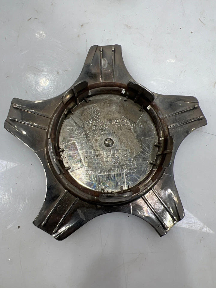 Tapa central de llantas de aleación Hyundai Veloster 2011-2014 OEM 52960-2V300 Foto 2 de 3