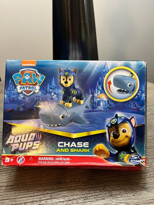 Nickelodeon Paw Patrol Aqua Pups Chase and Shark . NIB Ages 3+
