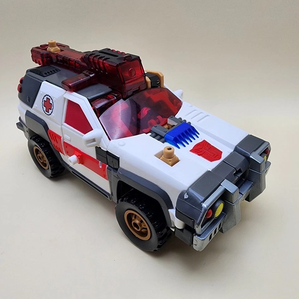 TRANSFORMERS Armada (2002) RED ALERT Max-Con 7.5" Figure [NEAR COMPLETE WORKS] - Image 2 of 4