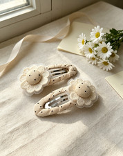 Handmade Smiley Daisy Lace Fabric Hair Clips (Set of 2)