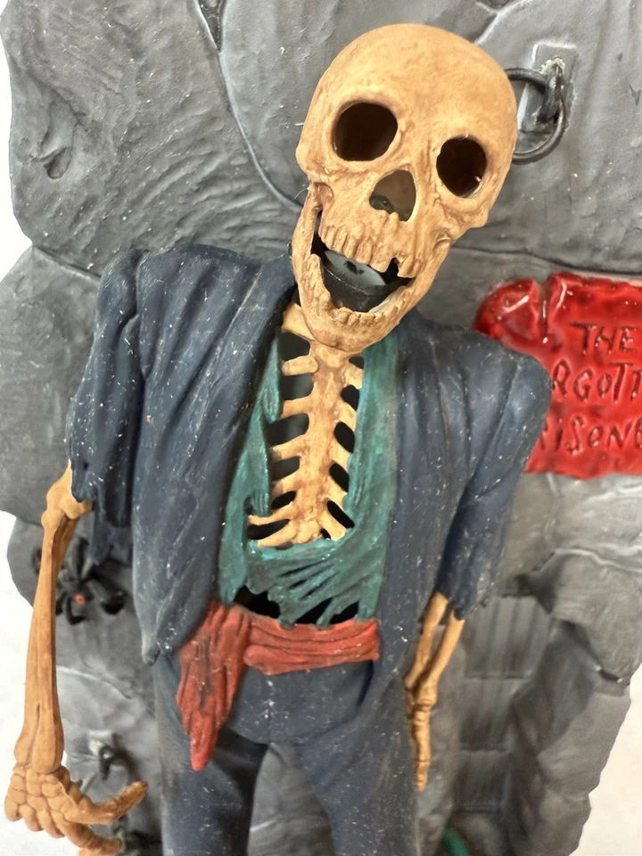 THE FORGOTTEN PRISONER OF CASTEL MARE Built Up Model, PRO PAINTED; SEE PHOTOS - Image 2 of 4