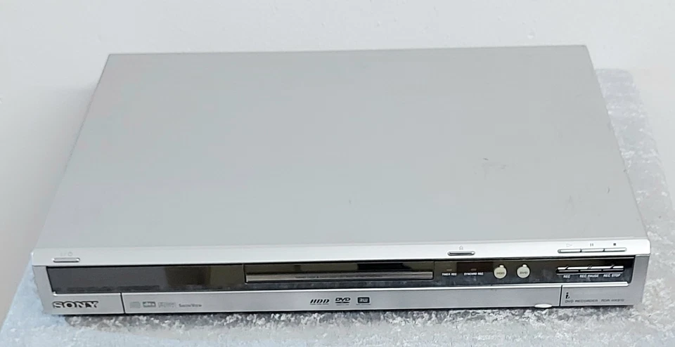 Sony Hard Disk & DVD+RW/+R/-RW/-R Recording RDR-HX910 Silber 