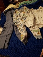 Lot 104 18 MONTHS BABY BOYS WARDROBE PIECES Jumper  Shirt  Pajamas