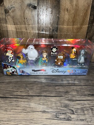 Disney 100 Collection Figurine Pack ''Being by Your Side'' Limited Edition