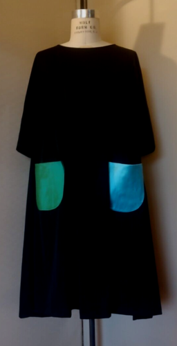 Vtg 1960s TRAPEZE DRESS BLACK NYLON w/ Lg SATIN POCKETS Blue & Green MOD GO GO