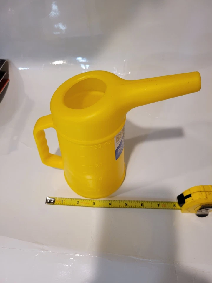 Plews Plástico Lubrimatic Medida 32 Onzas, 1000 cc. 75-451 Foto 3 de 4